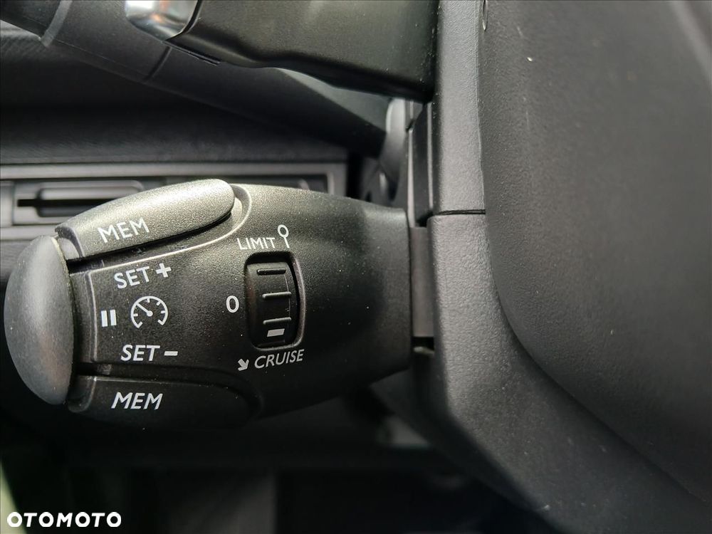 Peugeot 5008 1.6 PureTech GT S&S EAT8 - 22