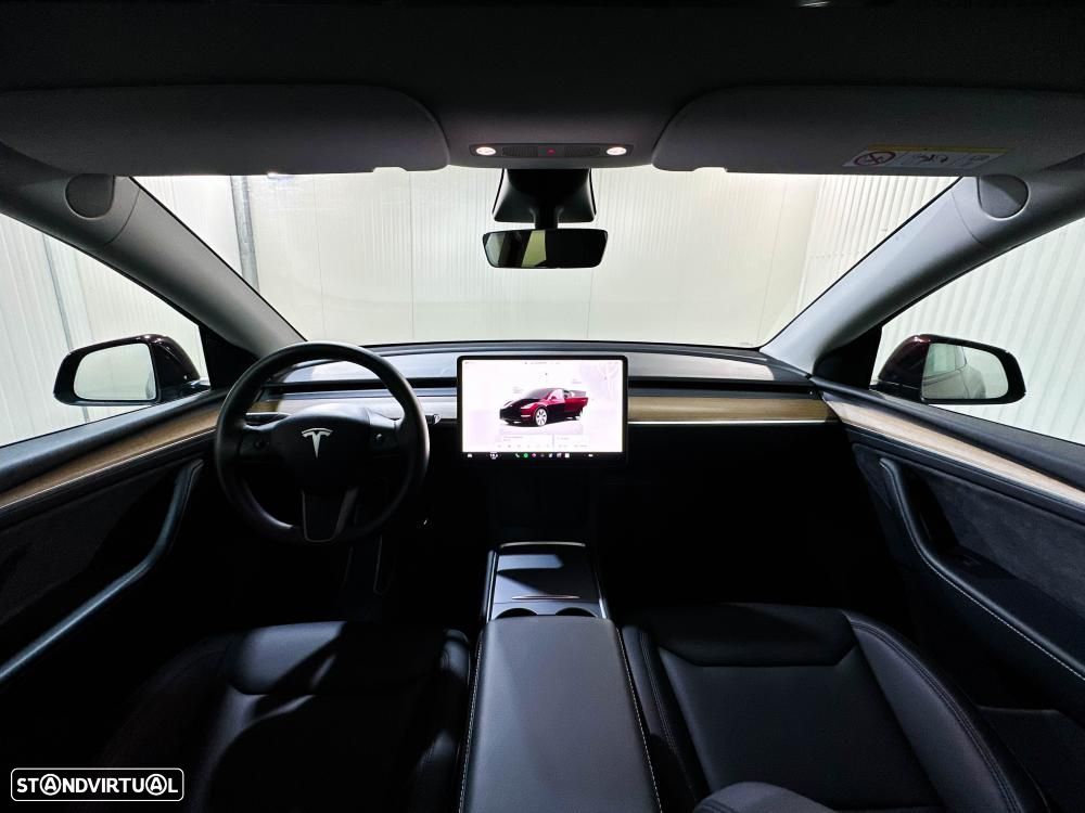 Tesla Model Y Standard - 11