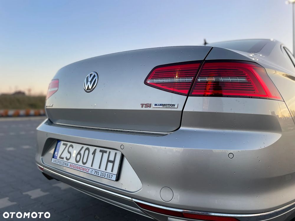 Volkswagen Passat 1.8 TSI BMT Highline - 11
