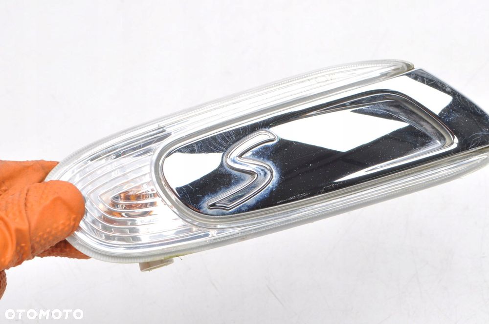 MINI F55 F56 F57 KIERUNKOWSKAZ PRAWY 7298352 - 2