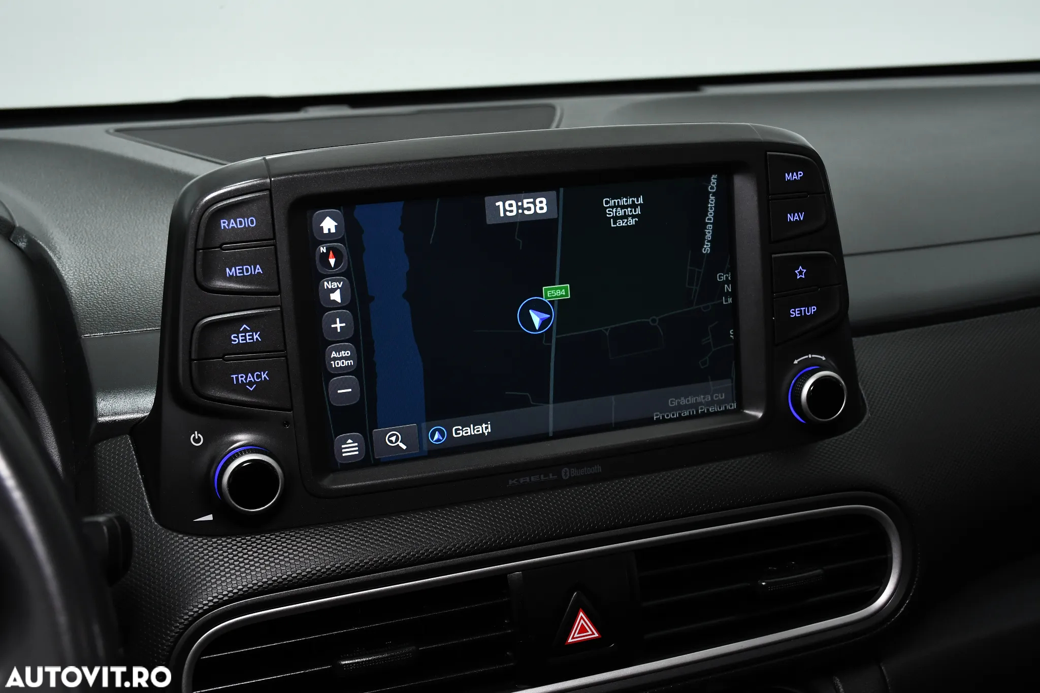 Hyundai KONA - 23