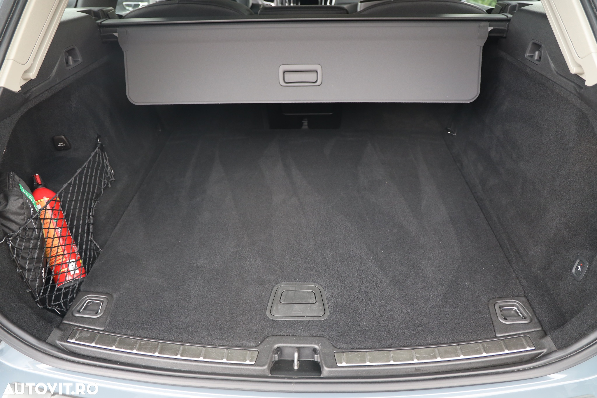 Volvo XC 60 B5 AT AWD MHEV Core - 16