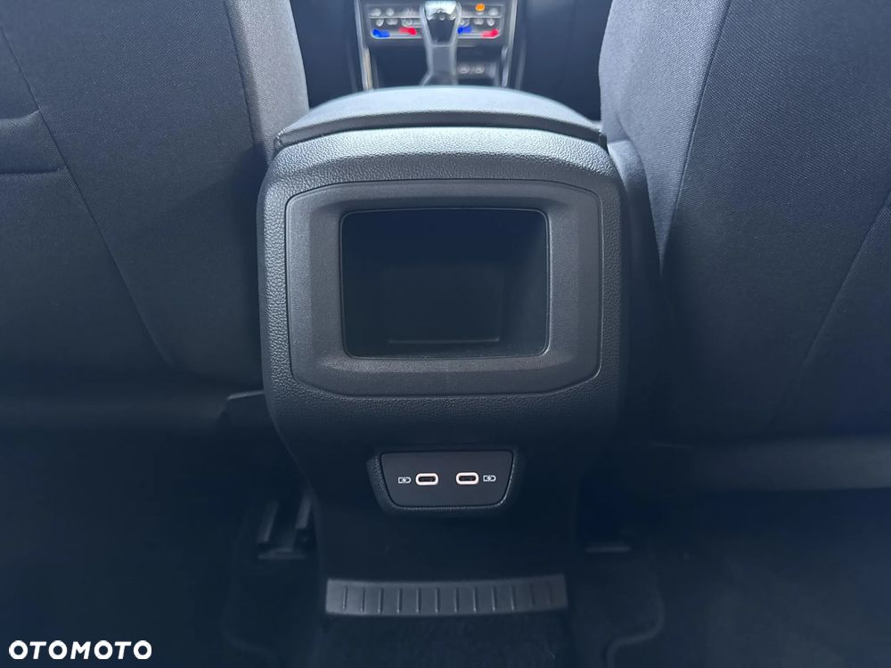 Volkswagen T-Cross 1.0 TSI Life Plus - 23