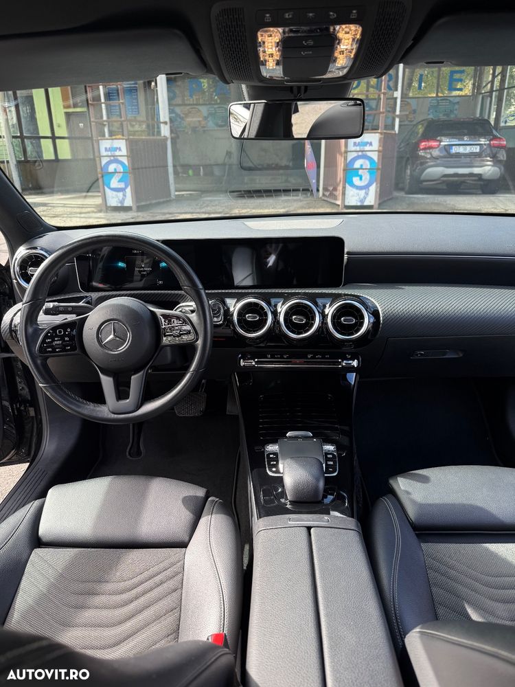 Mercedes-Benz A - 10