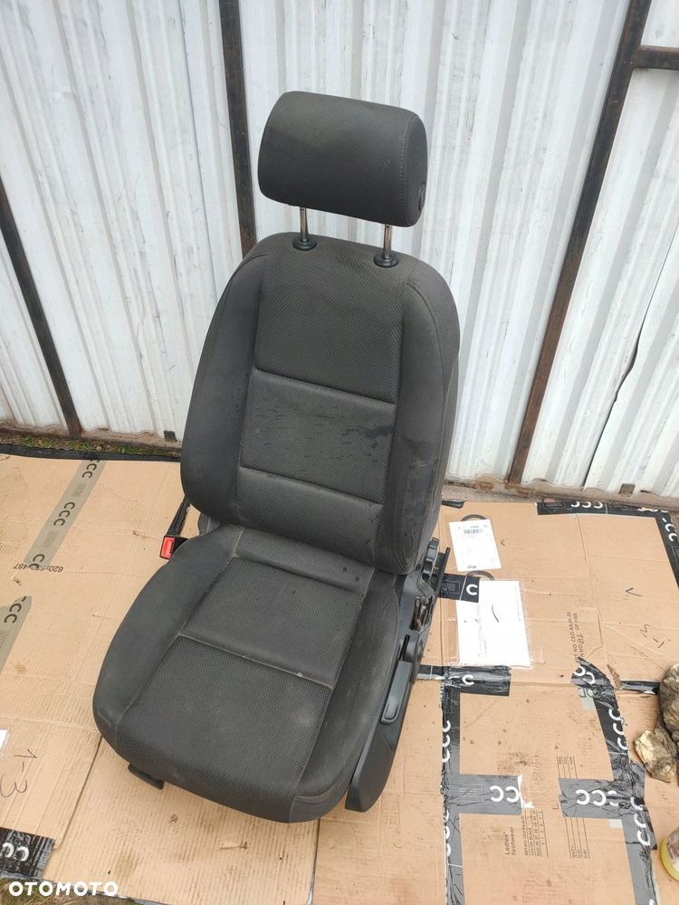 fotel kierowcy lewy audi a4 b6 czarny - 3