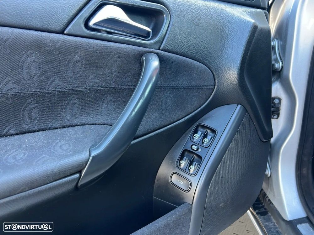 Mercedes-Benz C 220 - 12