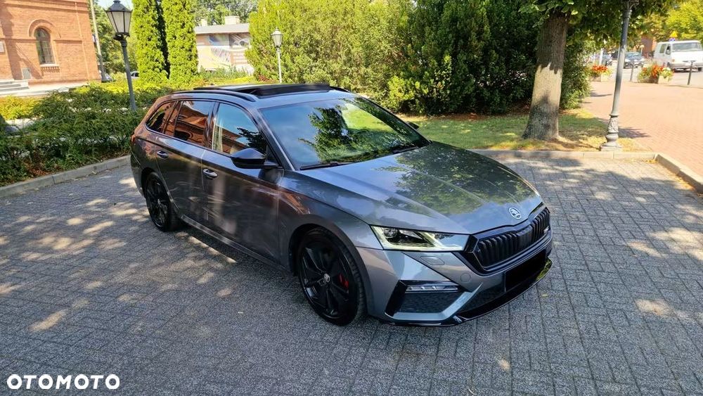 Skoda Octavia 2.0 TDI DSG RS - 11