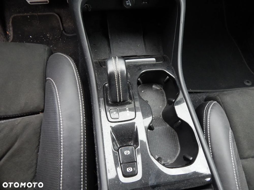 Volvo XC 40 T4 AWD R-Design - 20