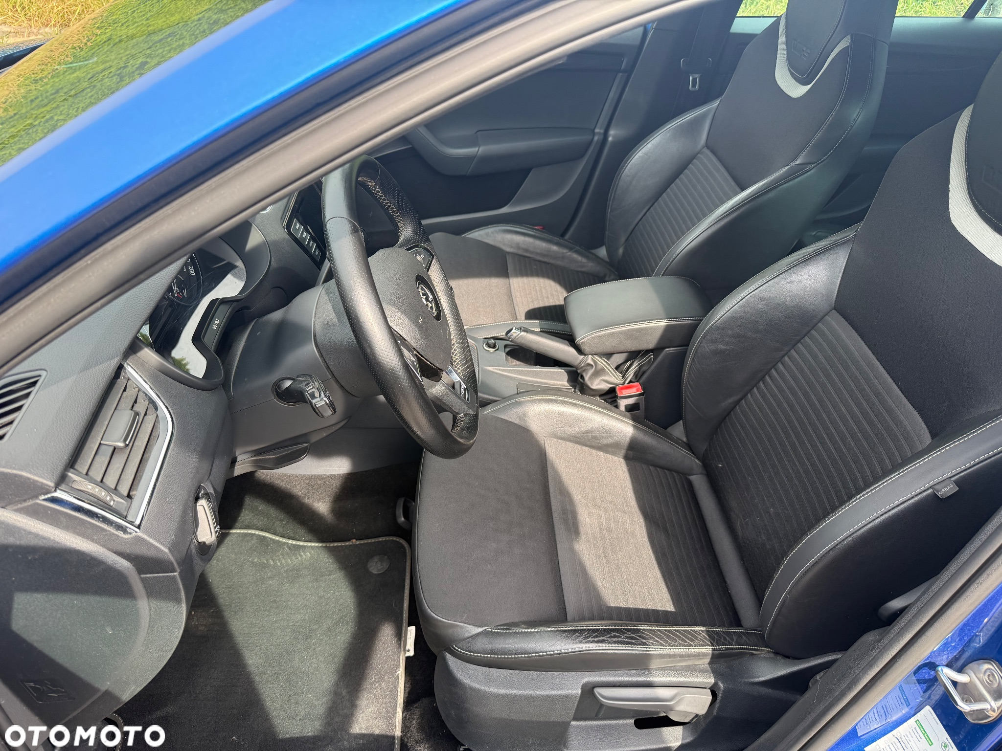 Skoda Octavia Combi 2.0 TDI RS - 10