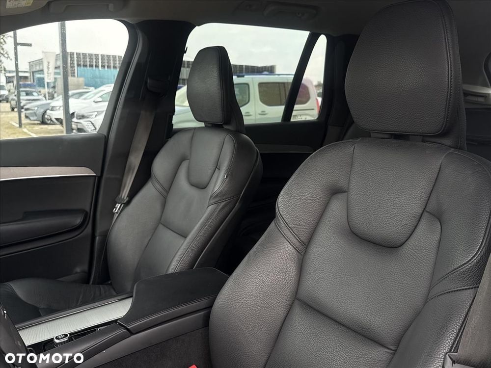 Volvo XC 90 - 12