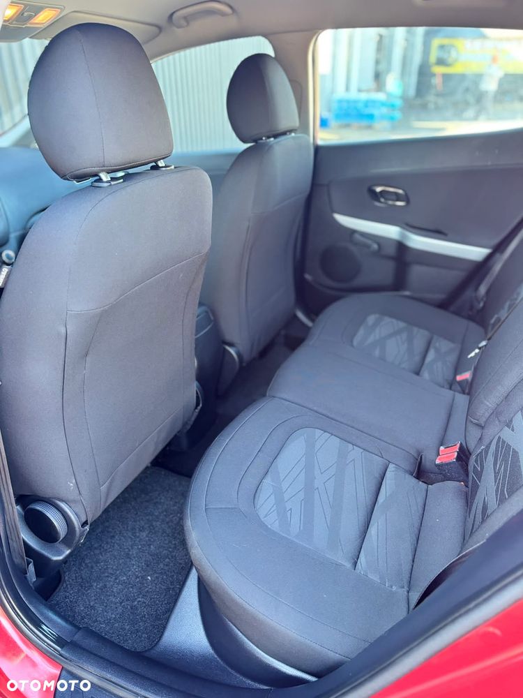Kia Ceed 1.4 CVVT Dream-Team Edition - 24