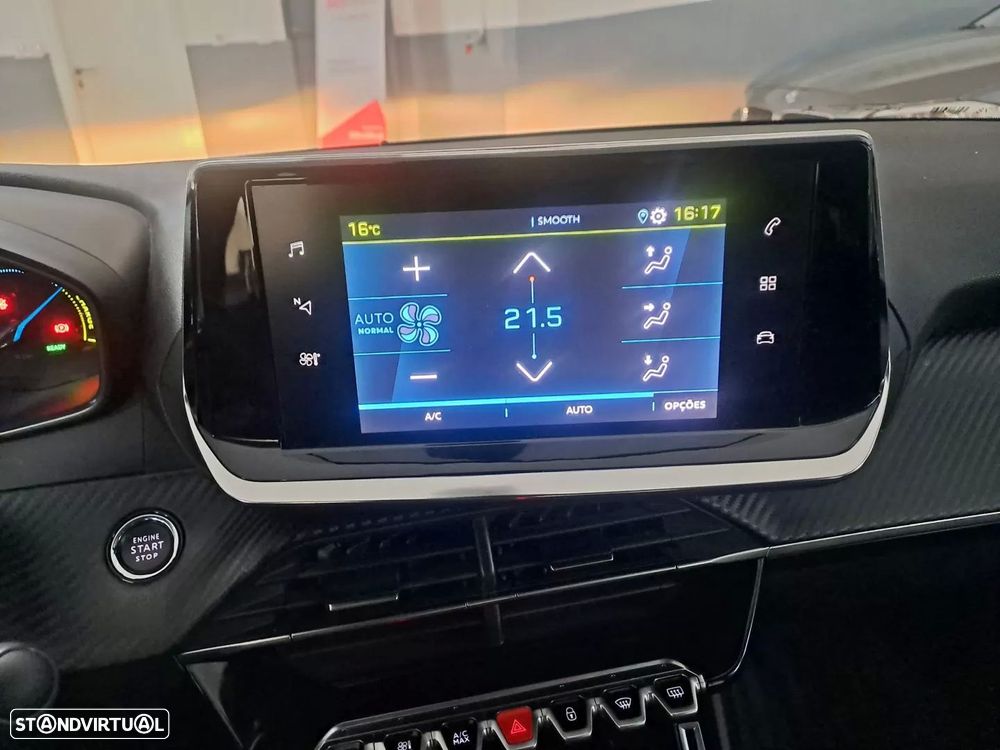 Peugeot e-208 Active - 13