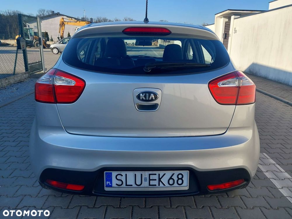 Kia Rio 1.2 M - 6