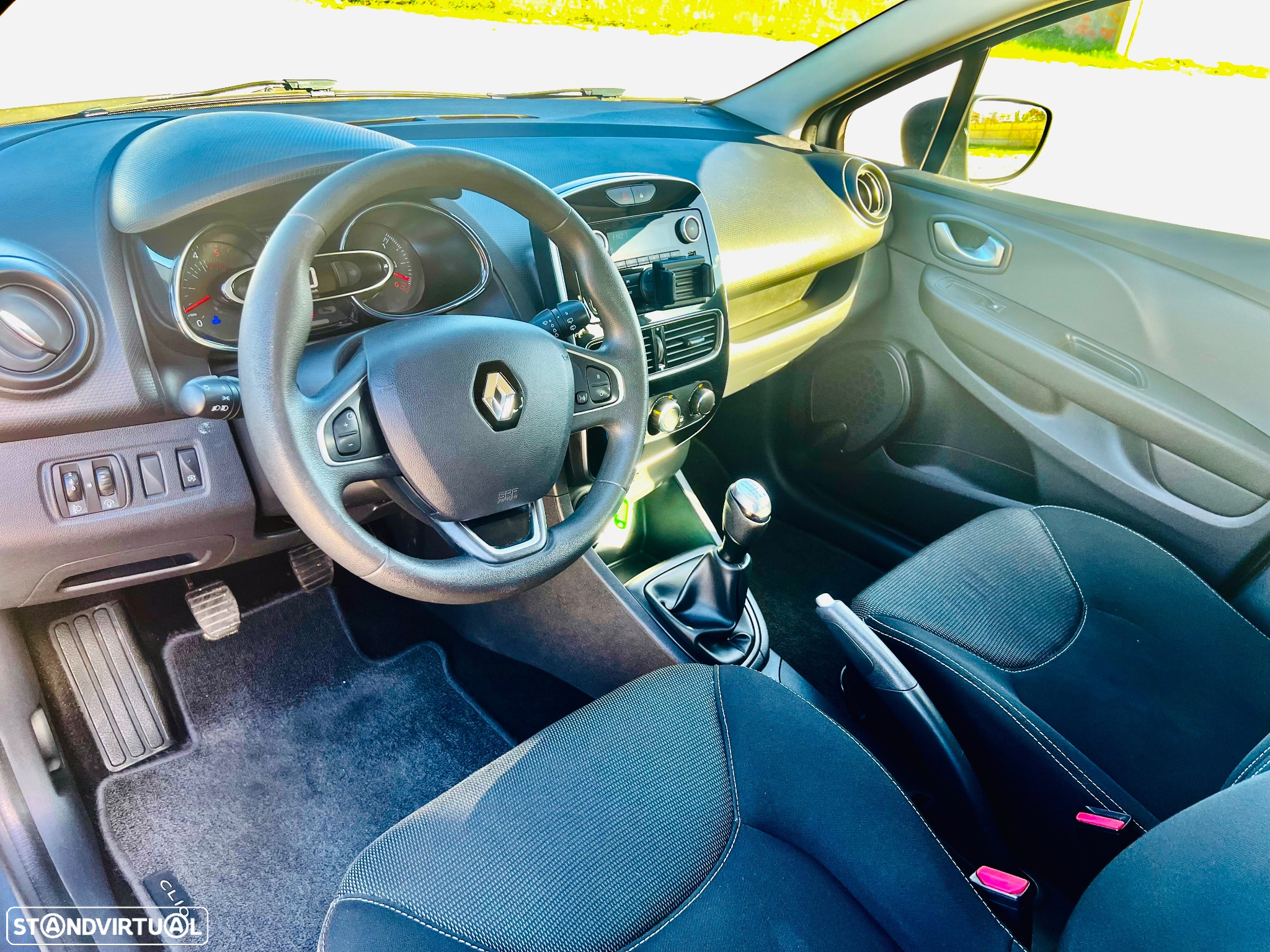 Renault CLIO IV 1.5DCI ZEN AC | IVA DEDUTÍVEL! | 1 DONO - 28