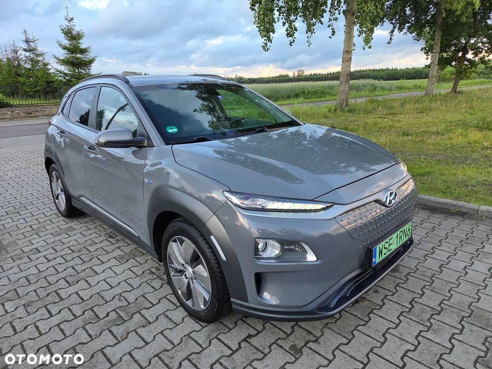 Hyundai Kona 64kWh Premium - 1