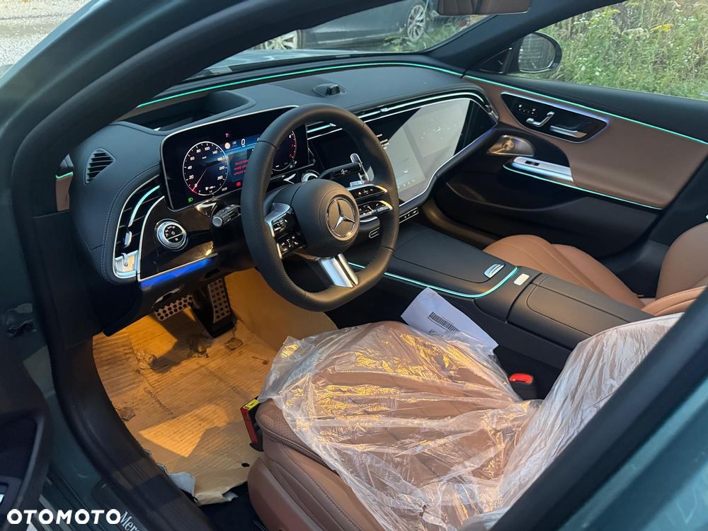 Mercedes-Benz Klasa E 200 AMG - 23