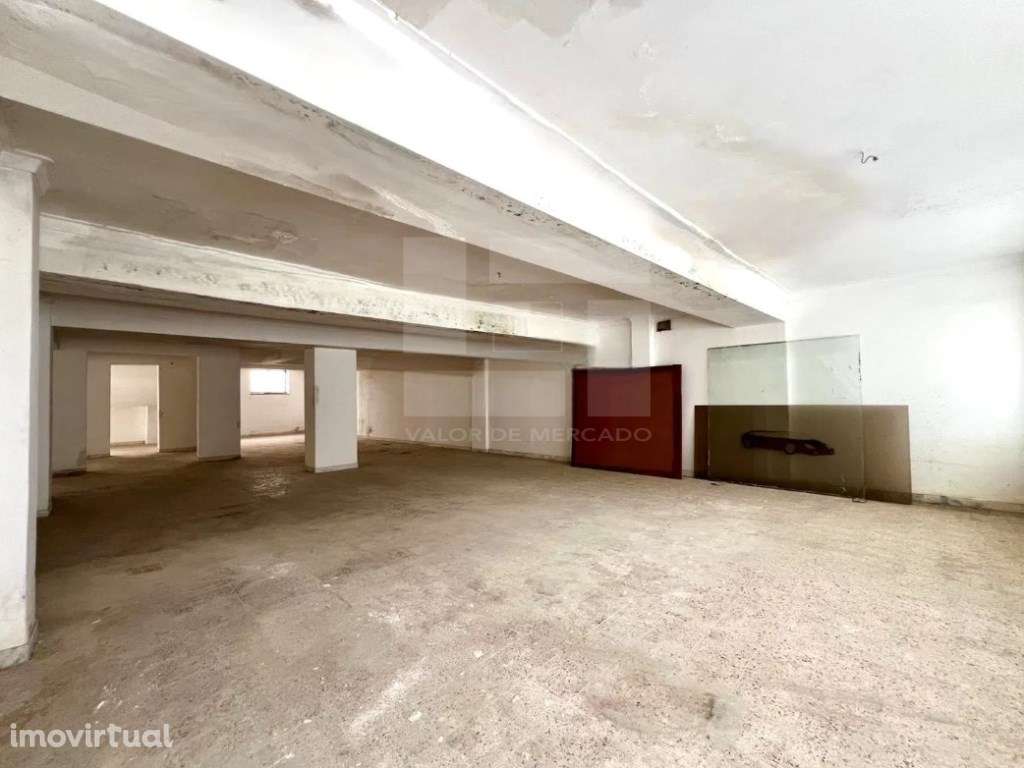 LOJA NO CACÉM - Grande imagem: 3/13