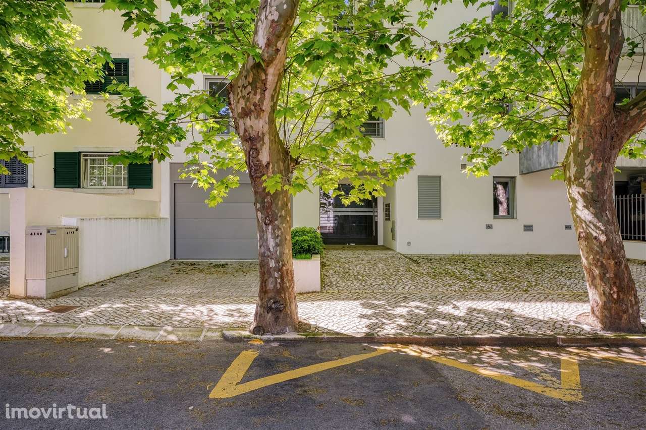 Moderno Apartamento  T3+1 no Centro de Carcavelos. - Grande imagem: 2/28