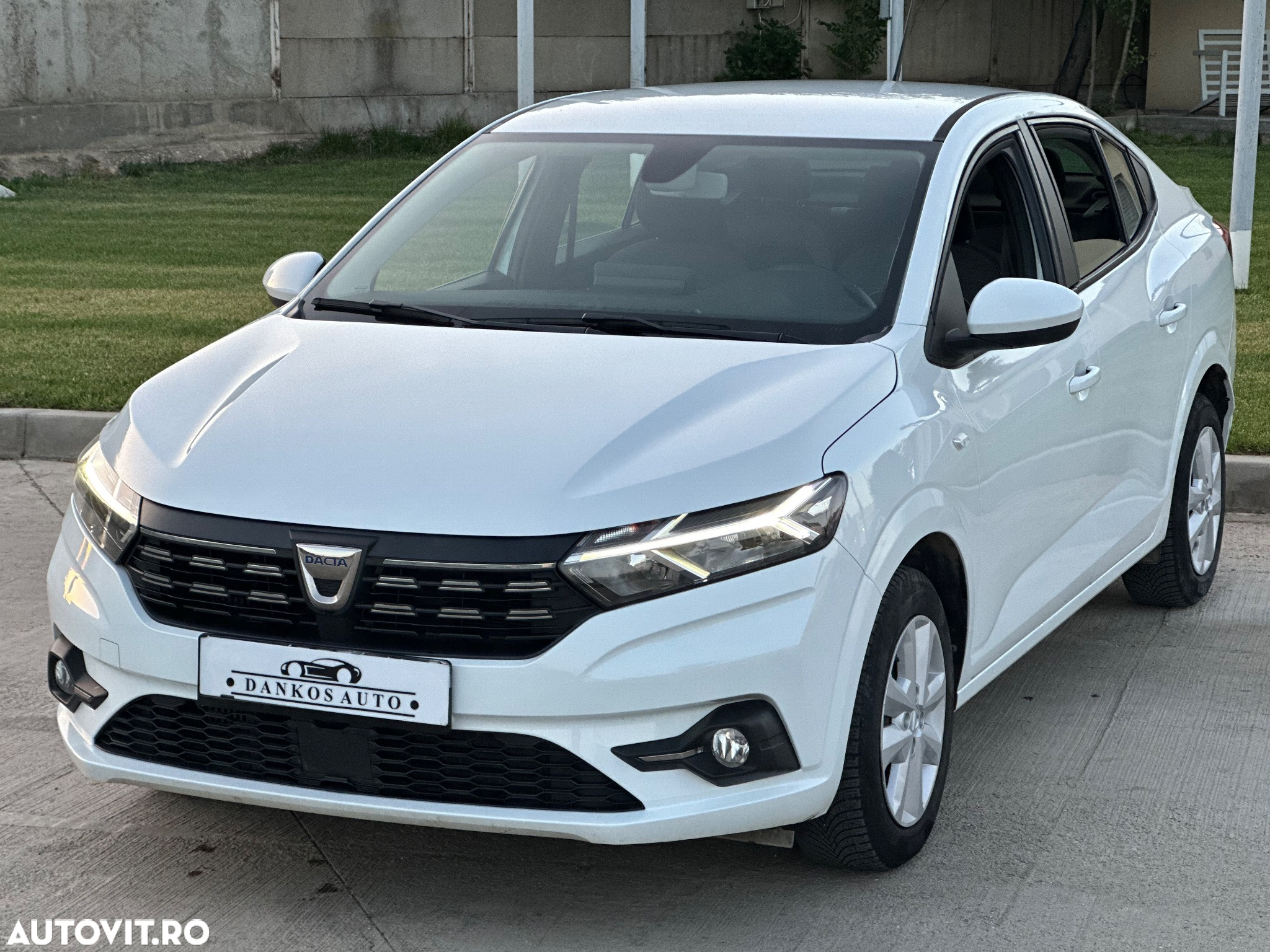 Dacia Logan TCe 90 MT6 Expression - 17