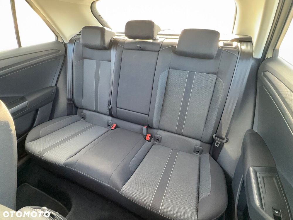 Volkswagen T-Roc - 26