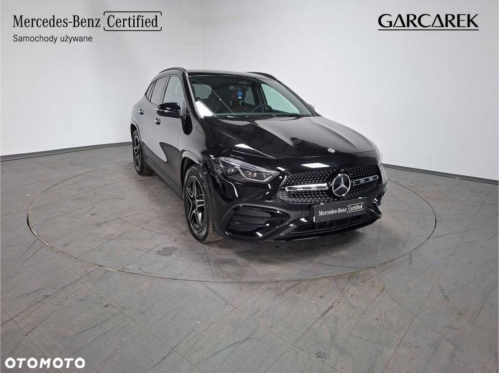 Mercedes-Benz GLA 200 AMG Line - 3