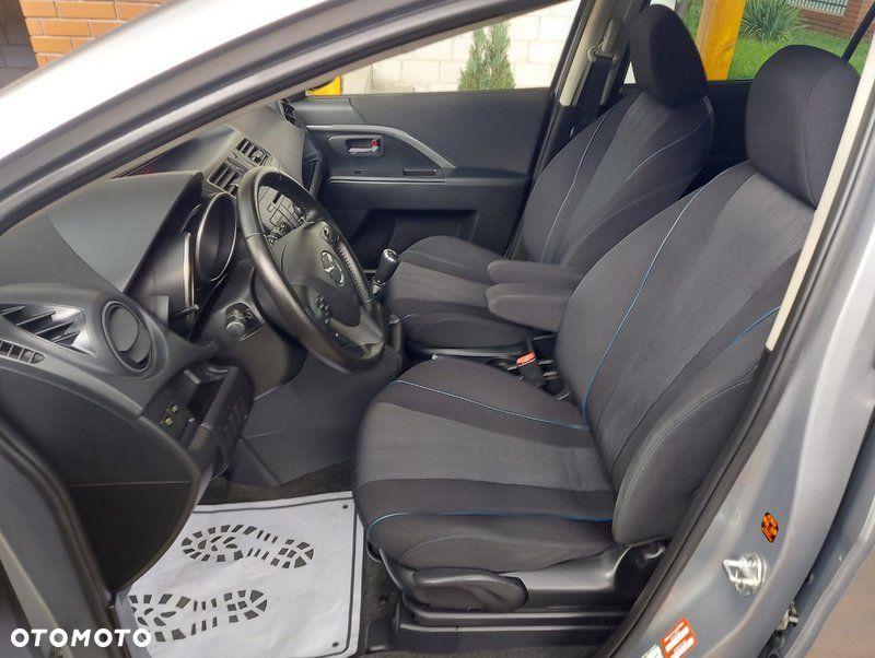 Mazda 5 - 30