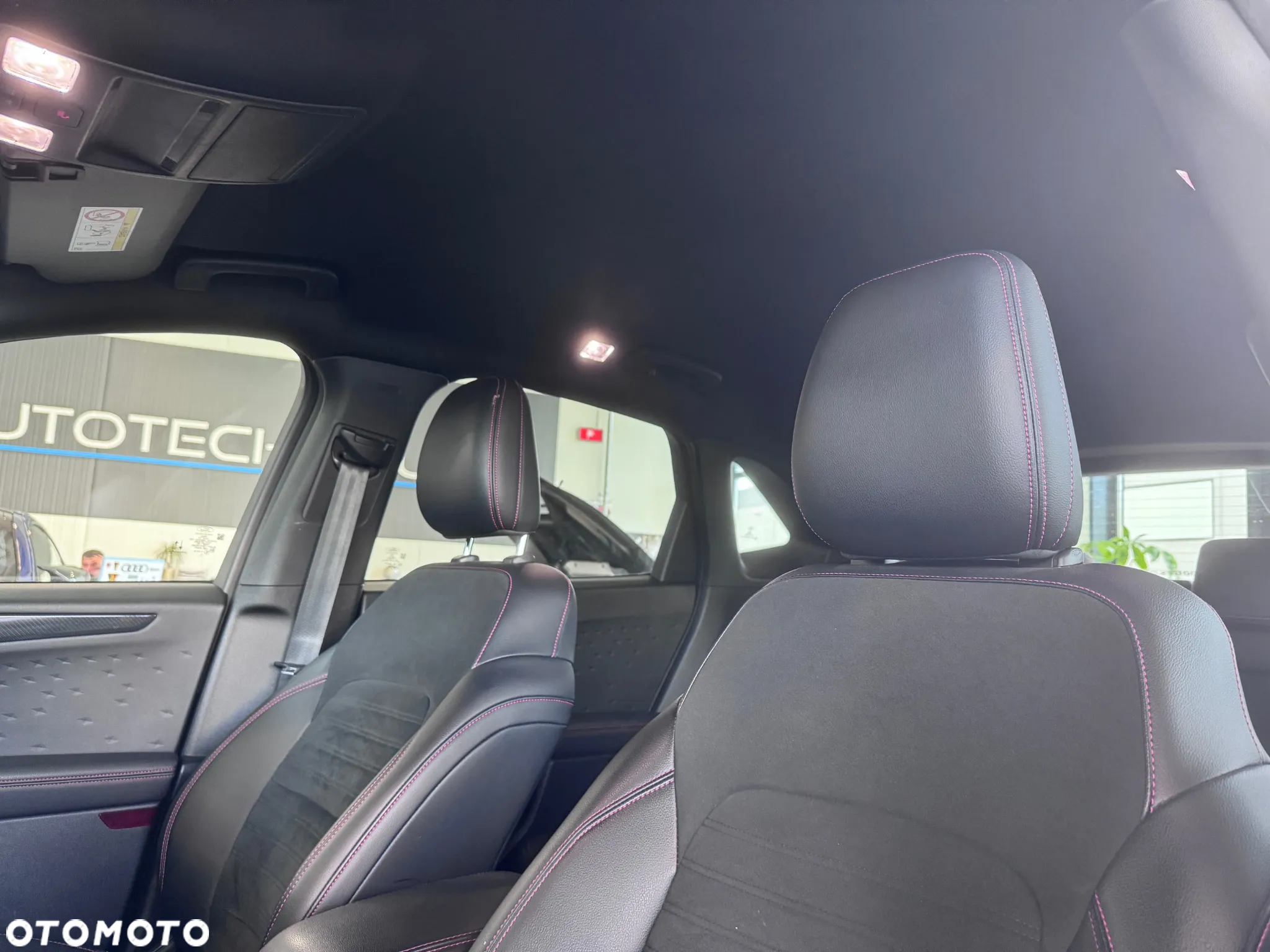 Ford Kuga 1.5 EcoBoost FWD ST-Line - 14