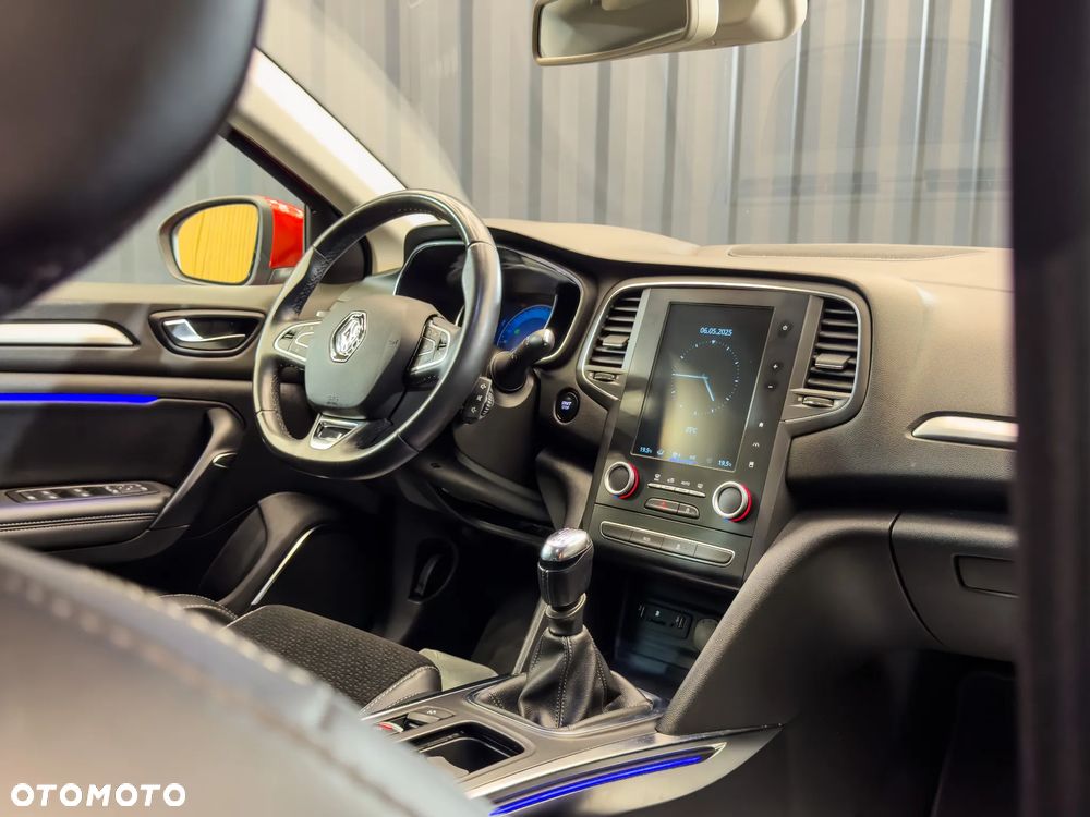 Renault Megane ENERGY TCe 130 INTENS - 17