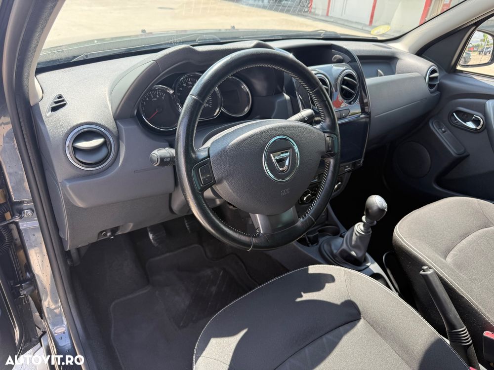 Dacia Duster dCi 110 FAP 4x2 Laureate - 16