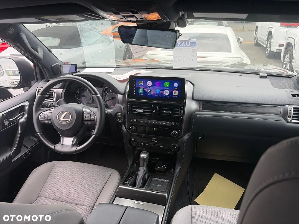 Lexus GX - 14