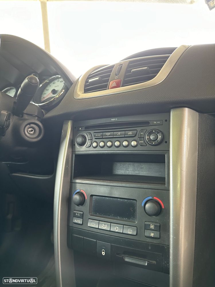 Peugeot 207 SW 1.4 Sport - 27