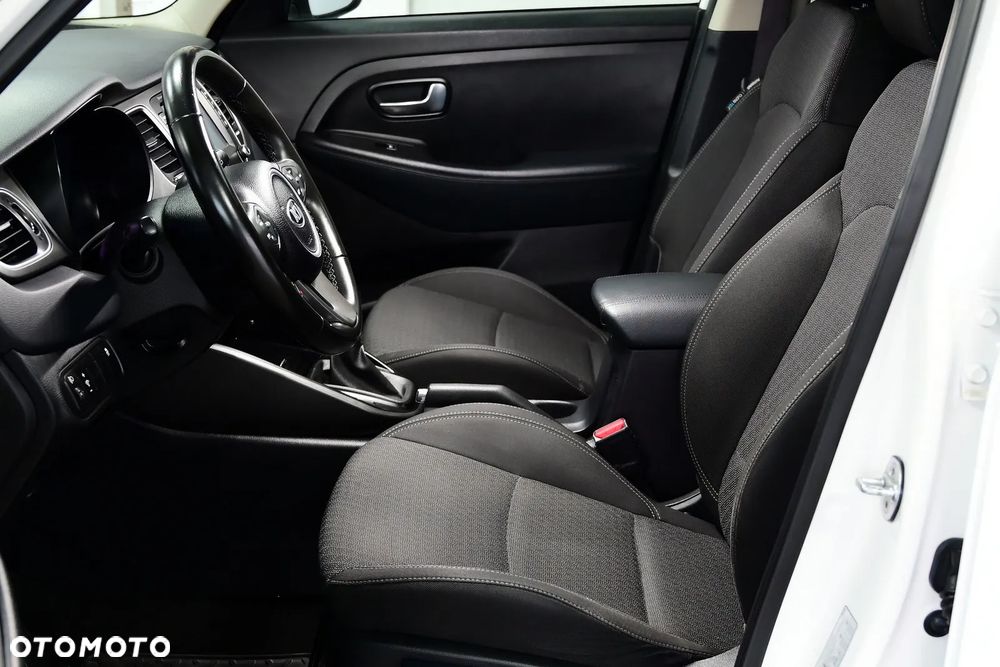 Kia Carens 1.7 CRDi M - 19