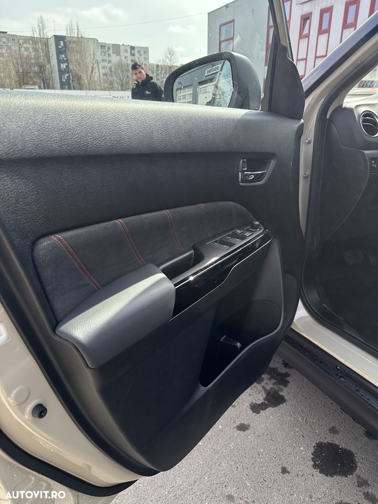 Suzuki Vitara 1.4 Boosterjet 6AT MHEV Spirit - 11