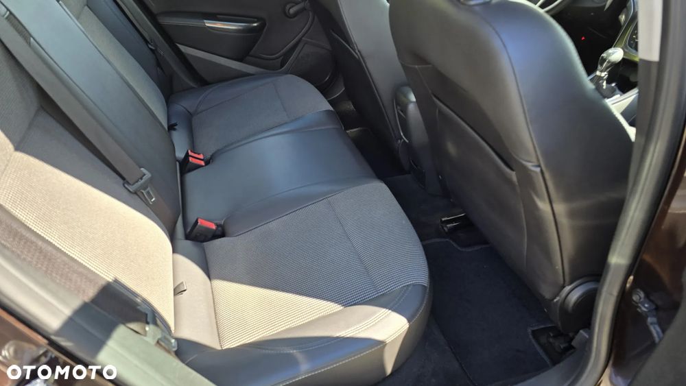 Opel Astra 2.0 CDTI Cosmo - 34
