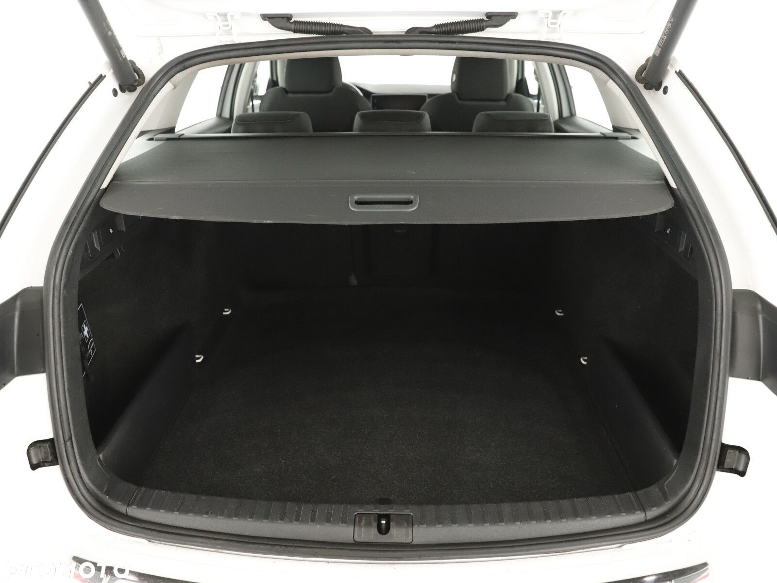 Skoda Octavia 2.0 TDI Ambition DSG - 8