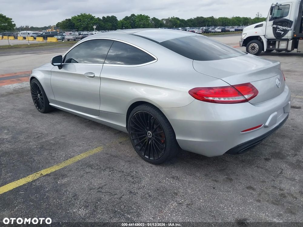 Mercedes-Benz Klasa C 300 9G-TRONIC Night Edition - 3