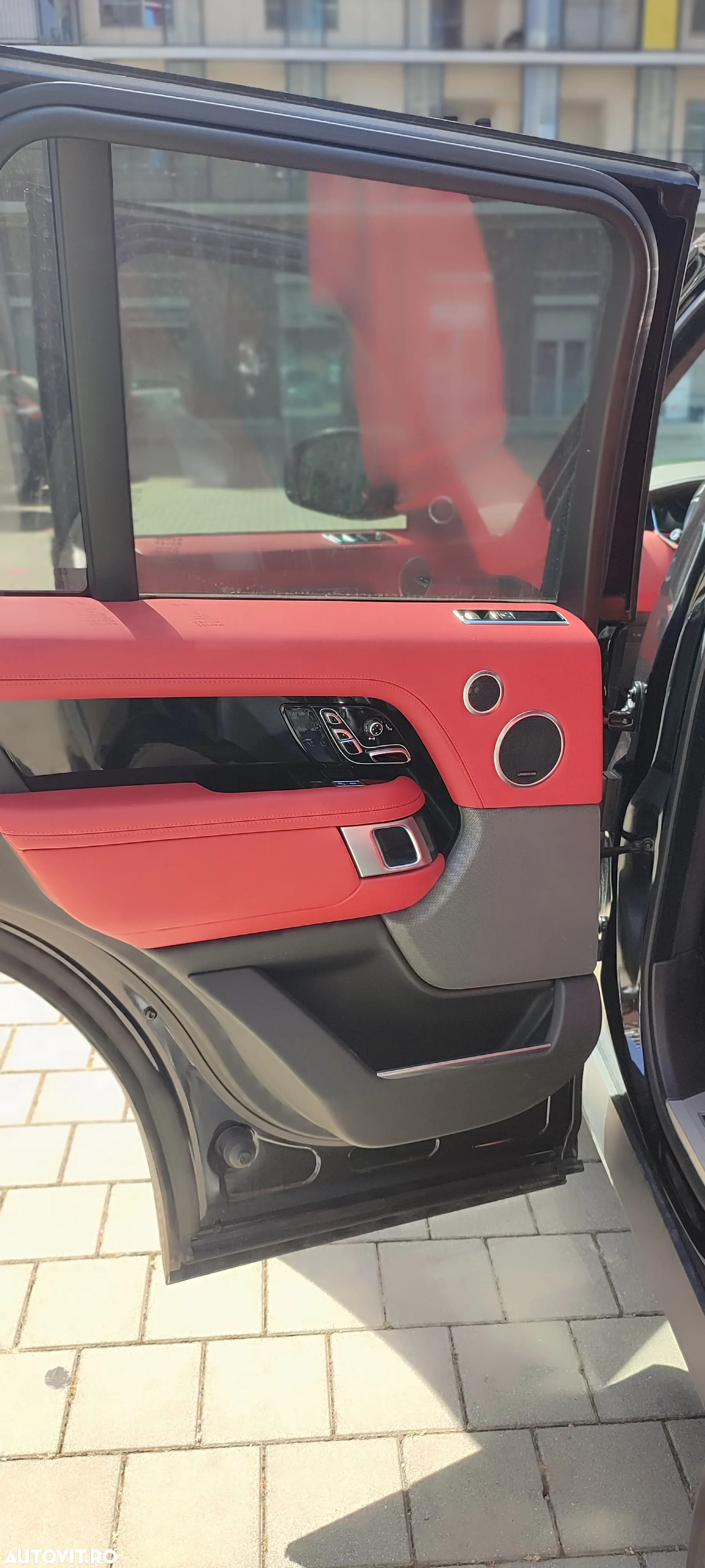 Land Rover Range Rover 2.0 l4 PHEV Autobiography - 14