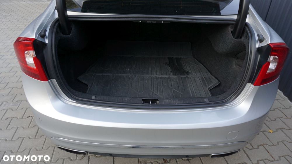 Volvo S60 - 19