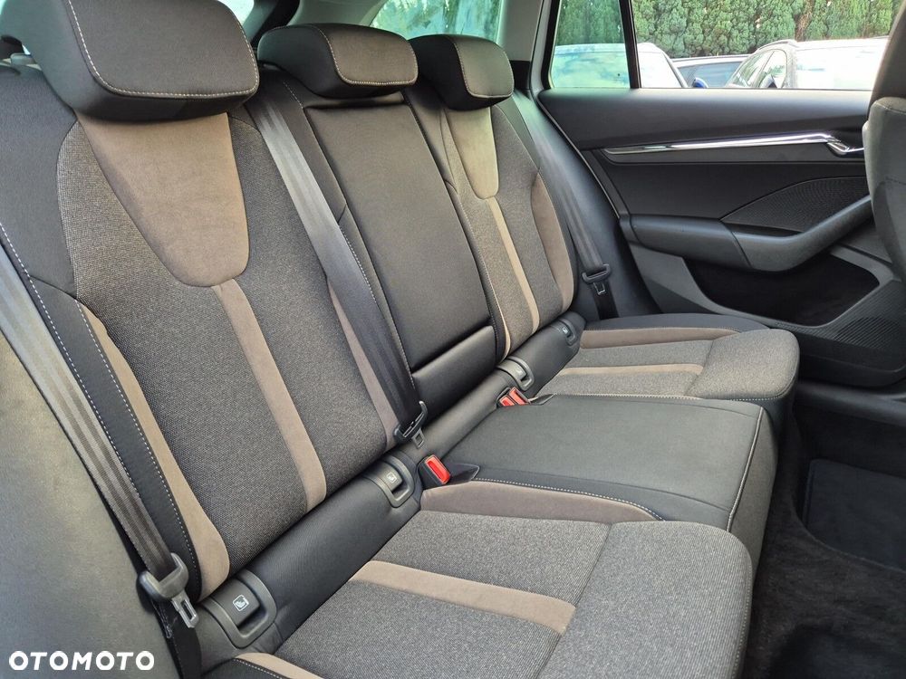 Skoda Octavia 2.0 TDI 4x4 Scout DSG - 15