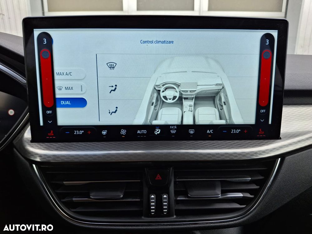 Ford Kuga - 22