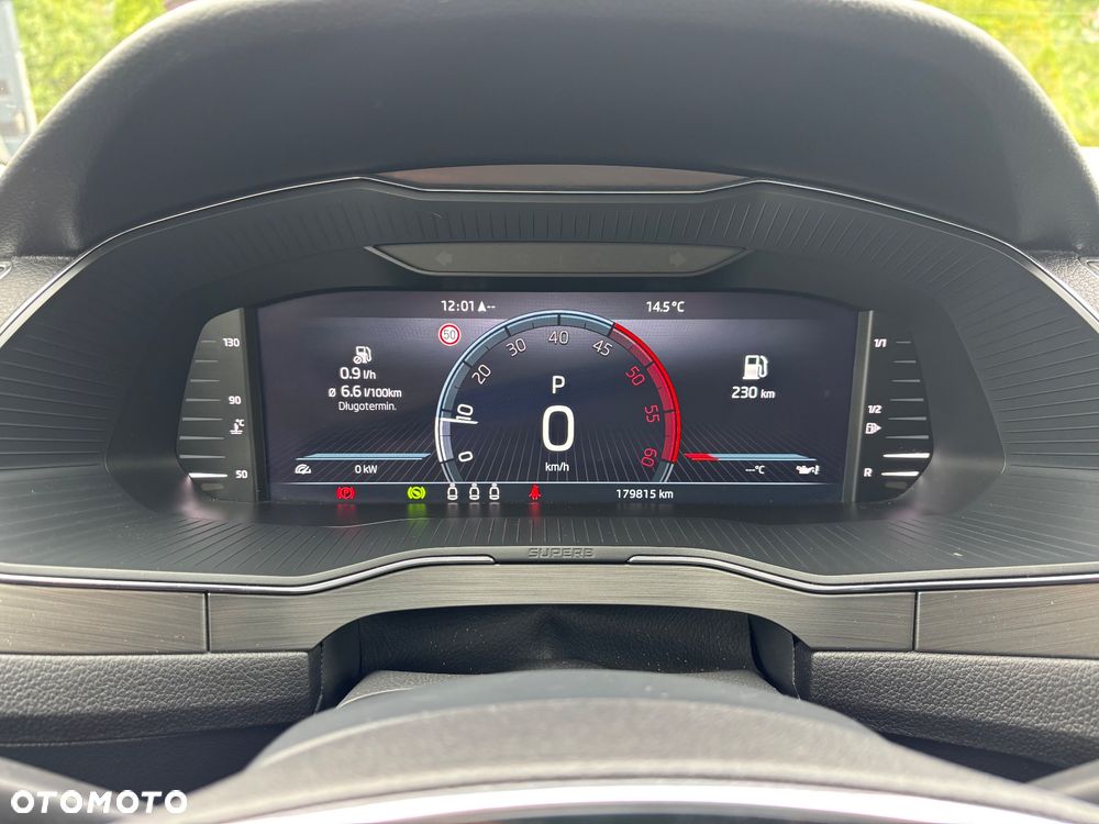 Skoda Superb 2.0 TDI SCR Style DSG - 24