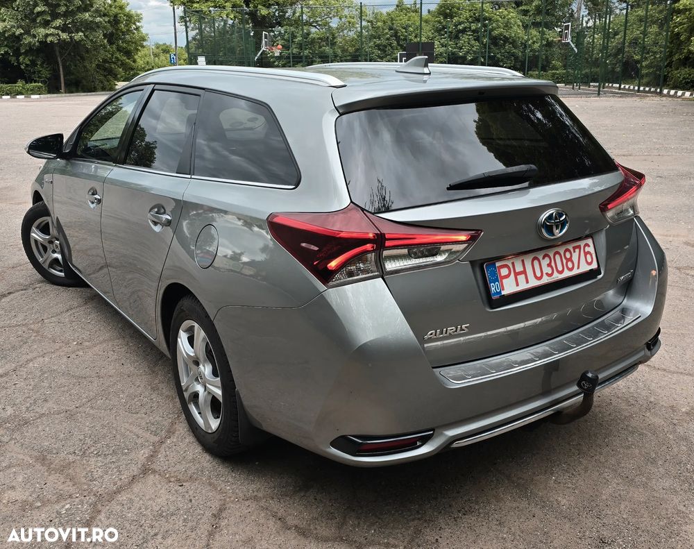 Toyota Auris - 2