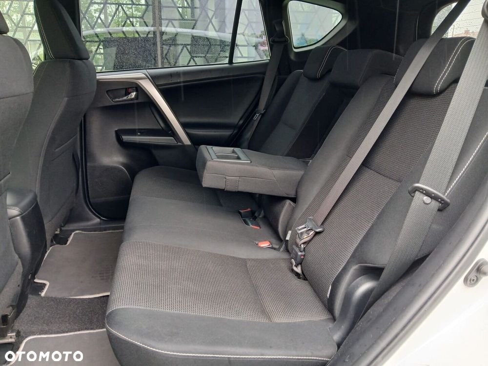 Toyota RAV4 Hybrid Premium 4x2 - 7