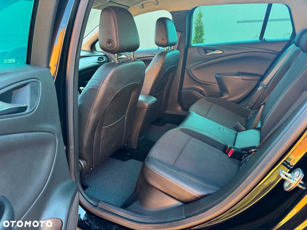 Opel Astra 1.6 CDTI Cosmo - 5