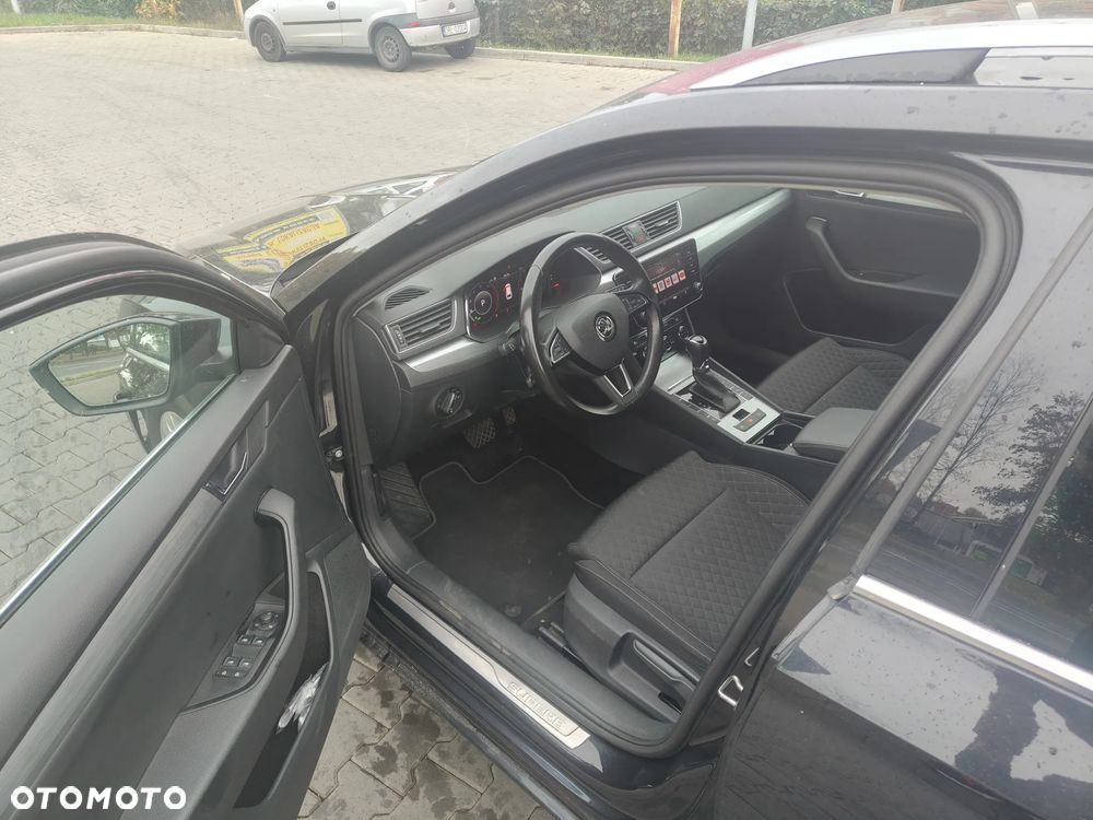 Skoda Superb 2.0 TDI SCR Style DSG - 8