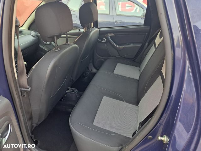Dacia Duster 1.5 dCi 4x4 Laureate - 4