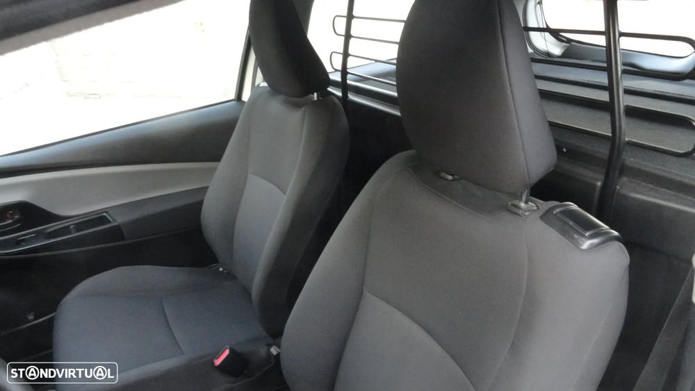 Toyota YARIS BIZZ - 12