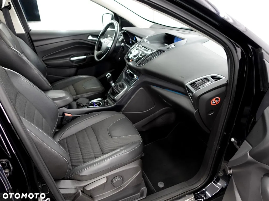 Ford Kuga 2.0 TDCi AWD Titanium - 11