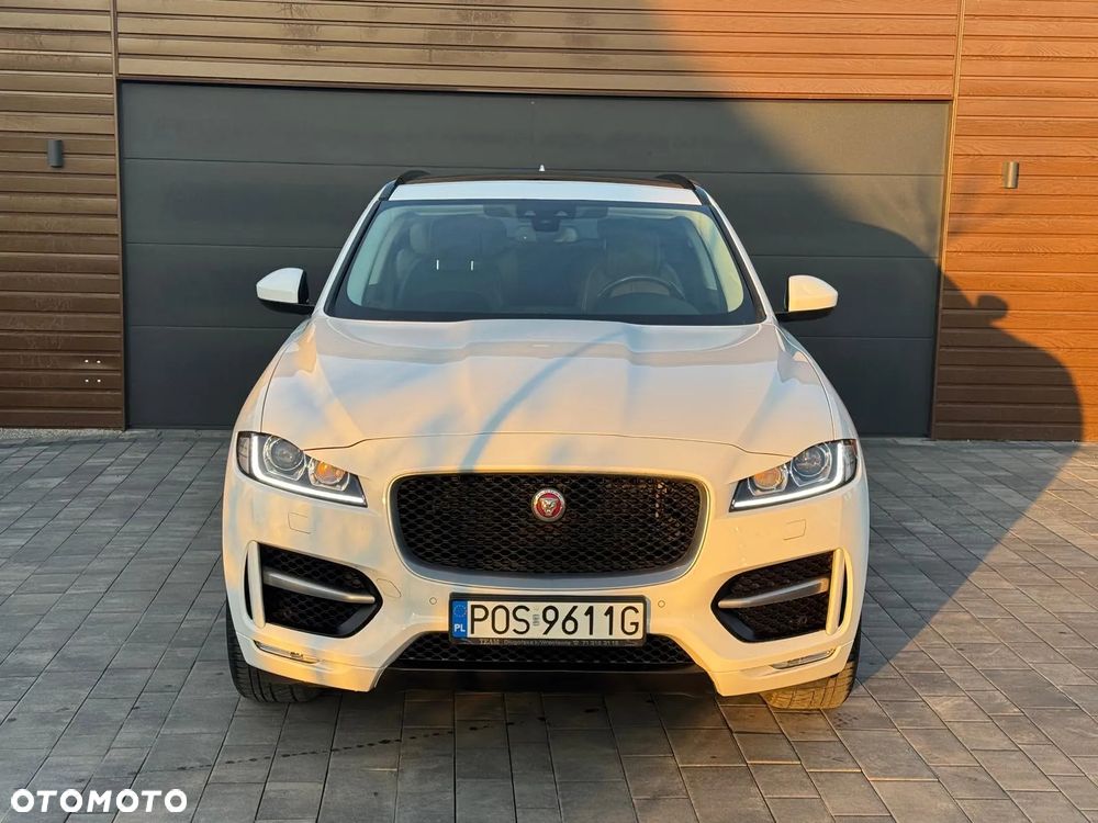 Jaguar F-Pace 2.0 i4P AWD R-Sport - 39