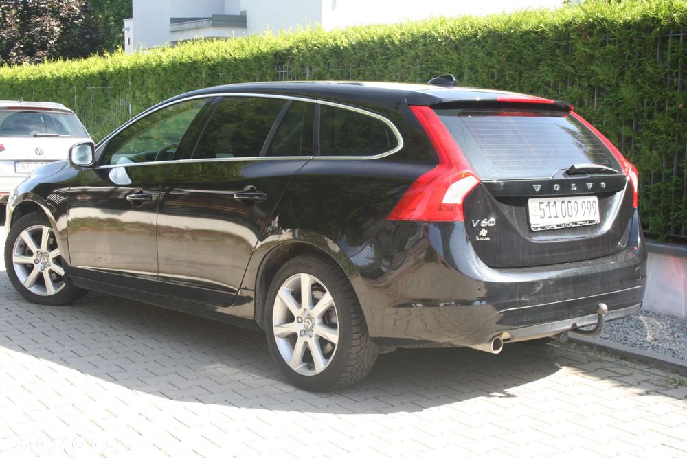Volvo V60 D3 Drive-E Dynamic Edition (Momentum) - 3
